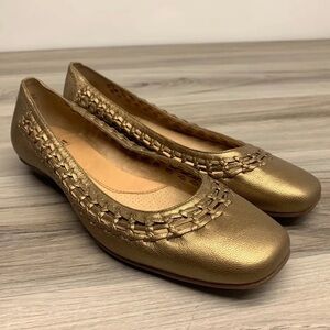 Soft metallic fabric. Bronze Leather Ballerinas Gold‎ Women Size 9.5M